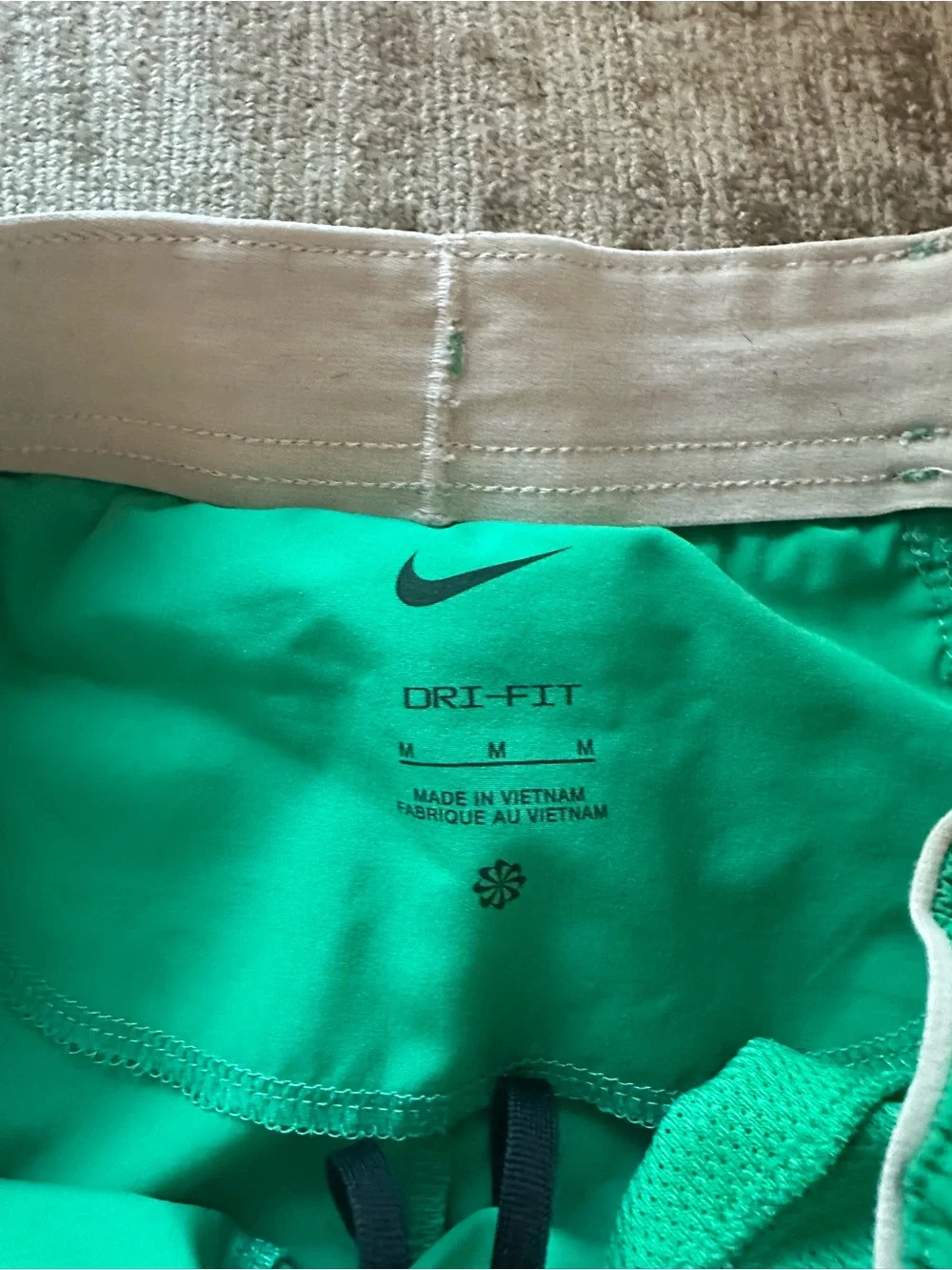 Nike Men's Moving Co running short 7
